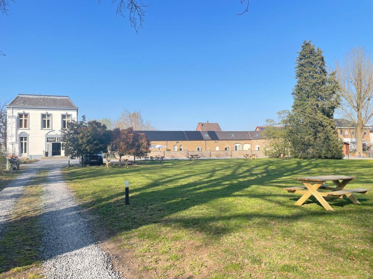 B&B Het Doctershoes Kinrooi Esterno foto