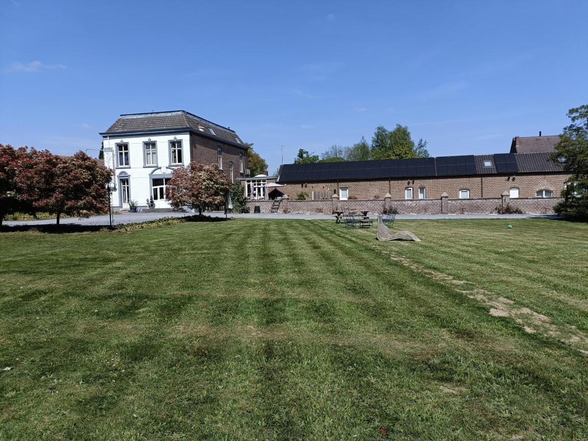 B&B Het Doctershoes Kinrooi Esterno foto